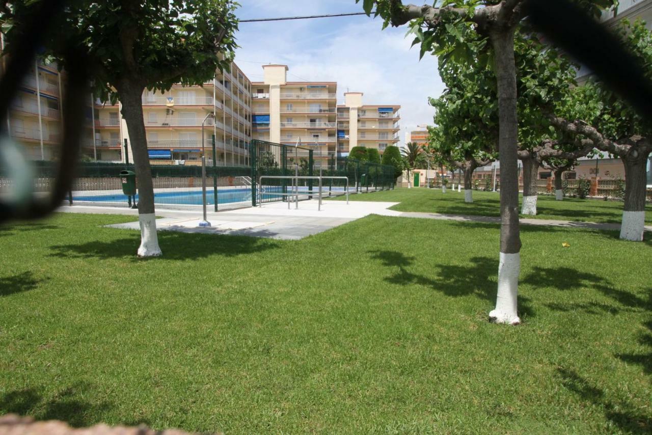 Appartement Carrer de Victòria dels Àngels, 11 à La Pineda Extérieur photo